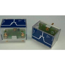Steekbouwsteen: Transistor PNP 60V, 15A, basis rechts