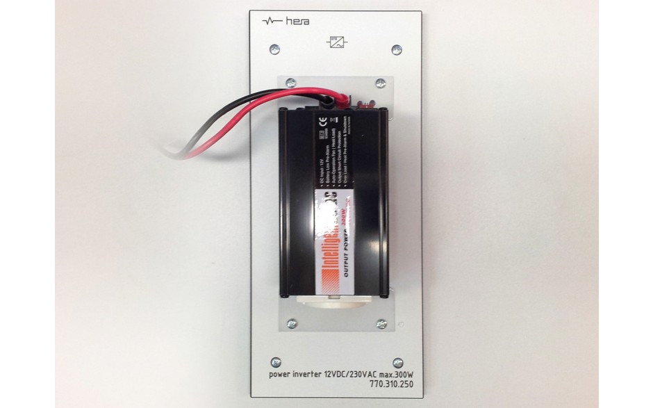 Omvormerpaneel 12VDC > 230VAC, 300W