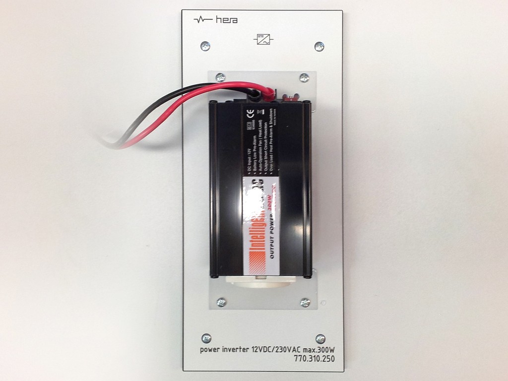 Omvormerpaneel 12VDC > 230VAC, 300W