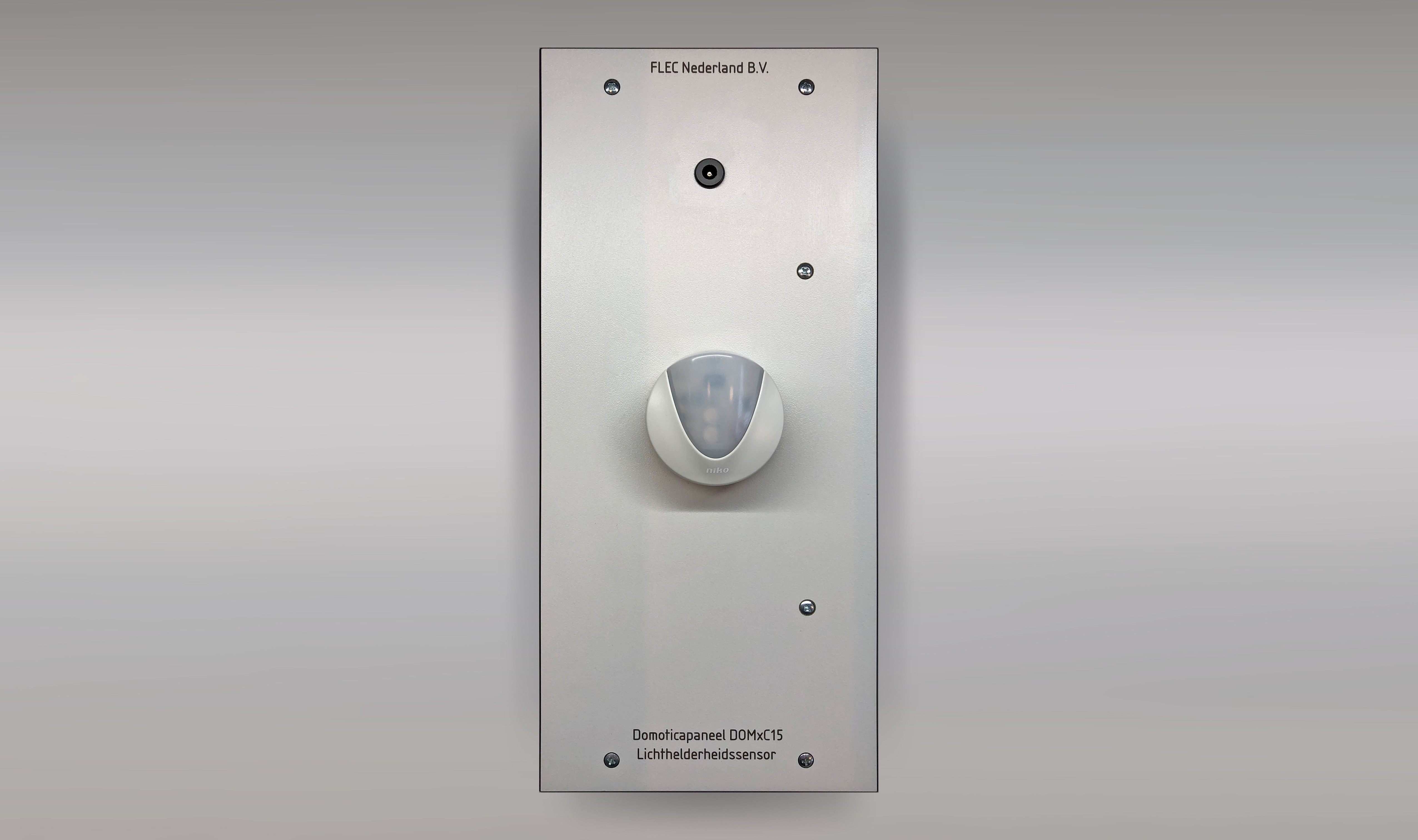 xComfort uitbreidingspaneel DIN A4 met Lichthelderheidssensor met ingebouwde analoge ingang